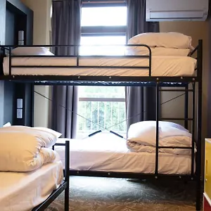  Hostel Unagi